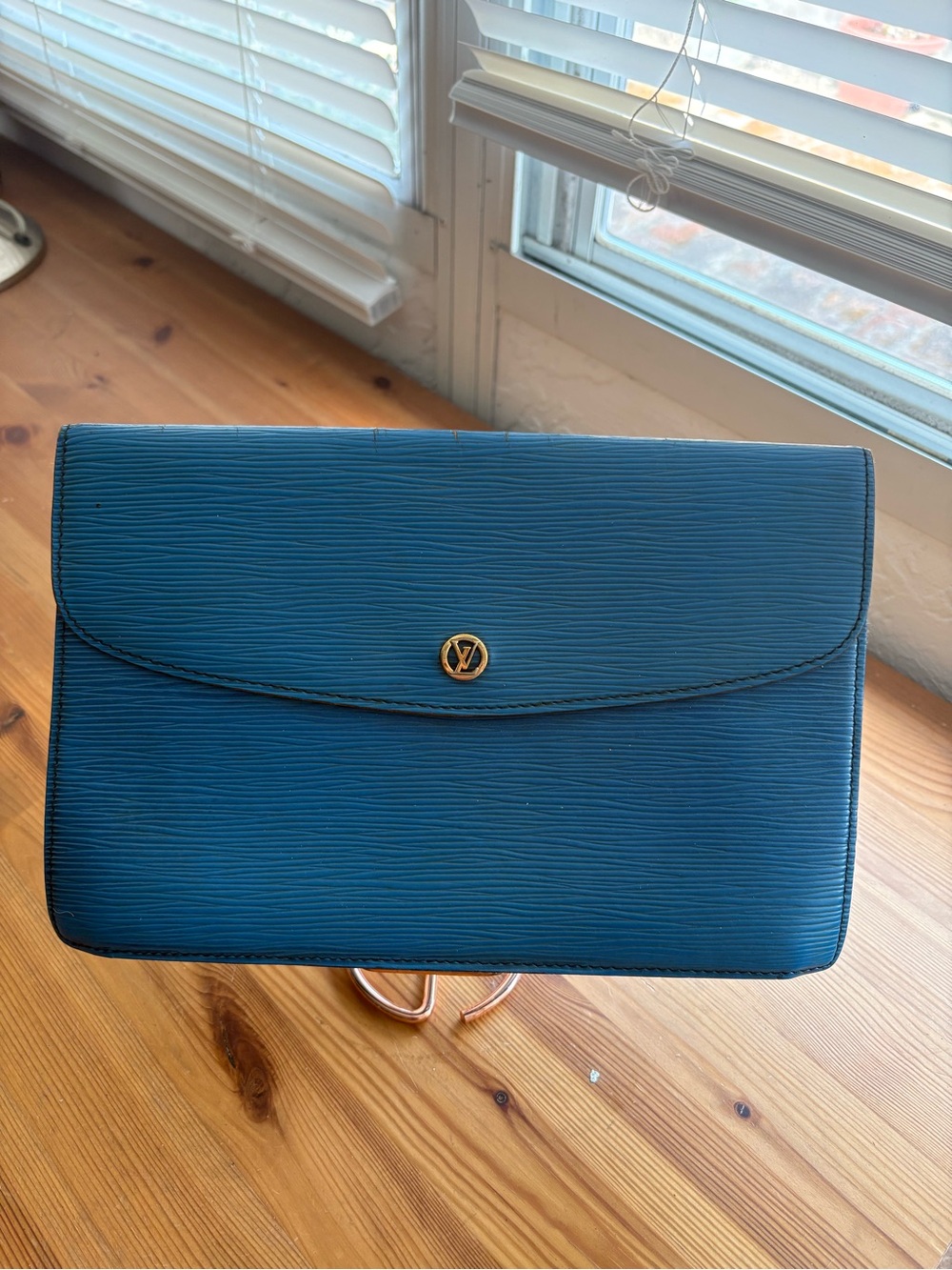 Vintage Louis Vuitton Blue Epi clutch